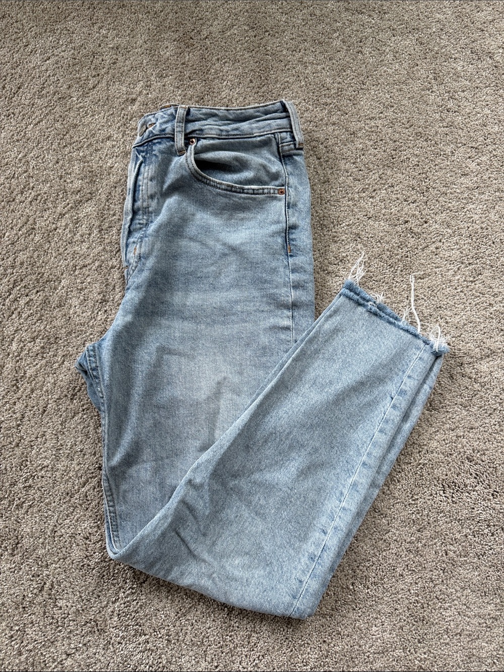 H&M Light wash Mom Jeans